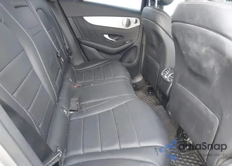 2020 Mercedes-Benz Glc 300 4Matic z USA, uszkodzony, nr VIN WDC0G8EBXLF735066